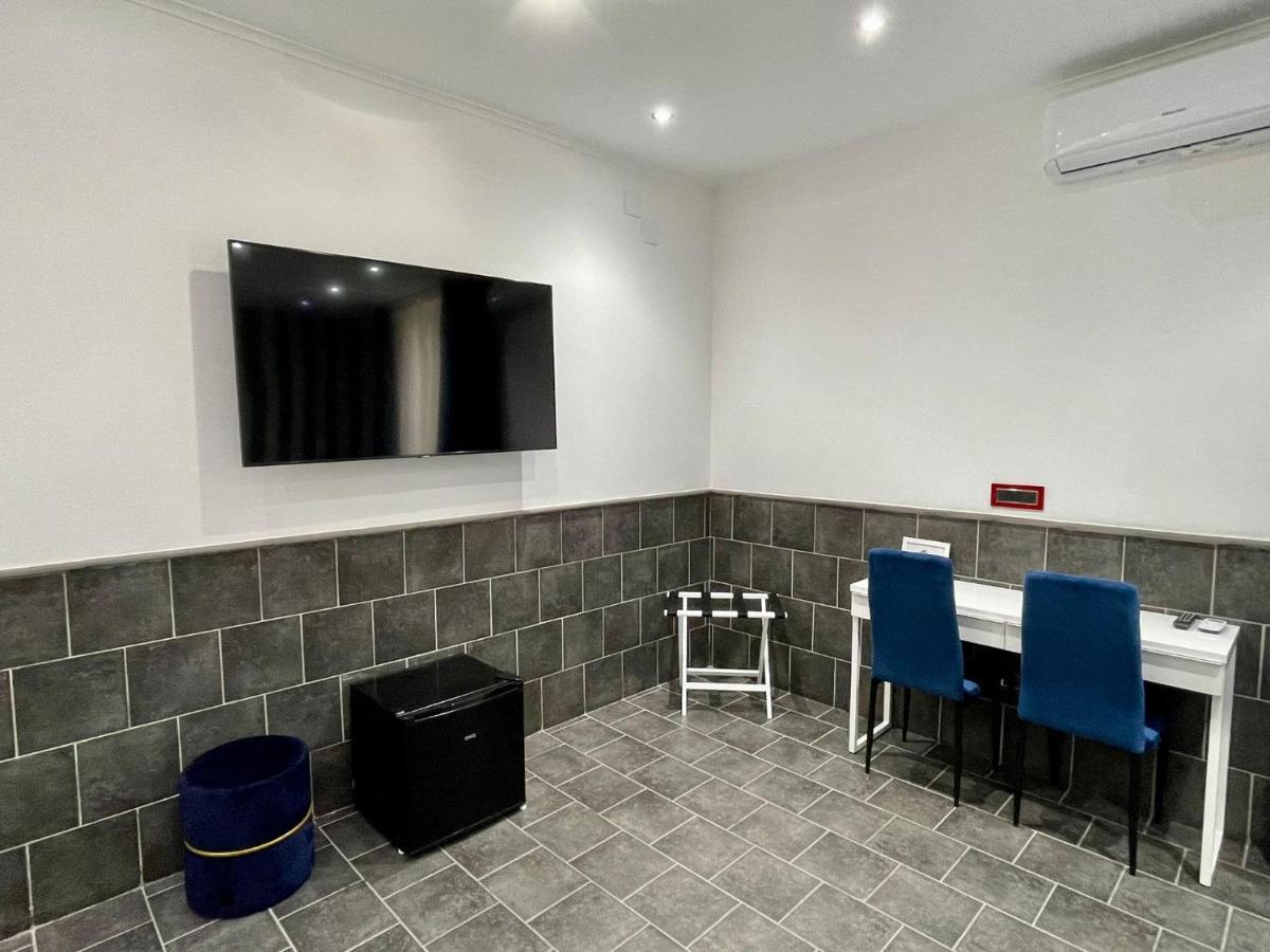 Queen Room with Spa Bath