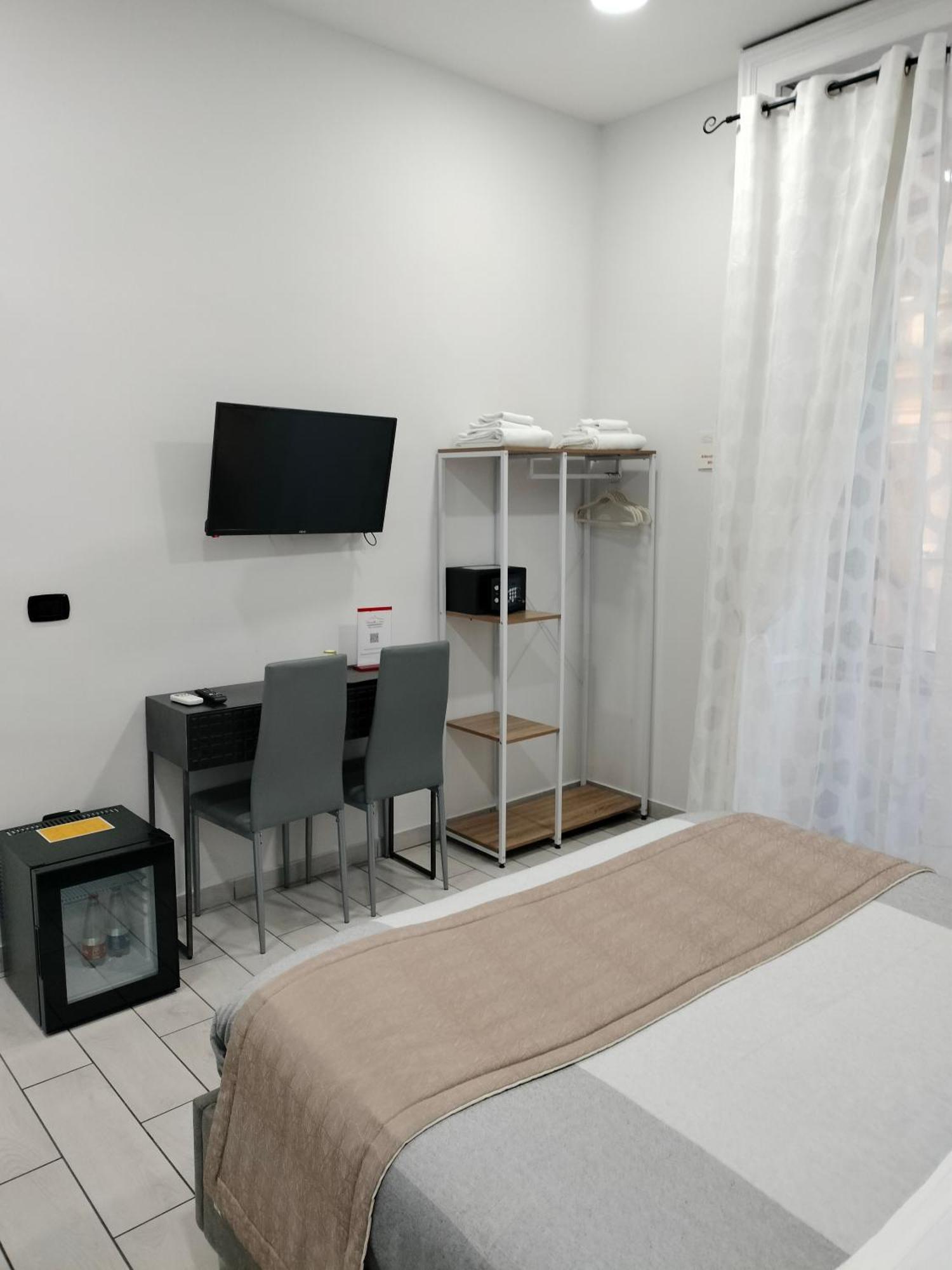 Double Room Private Bathroom