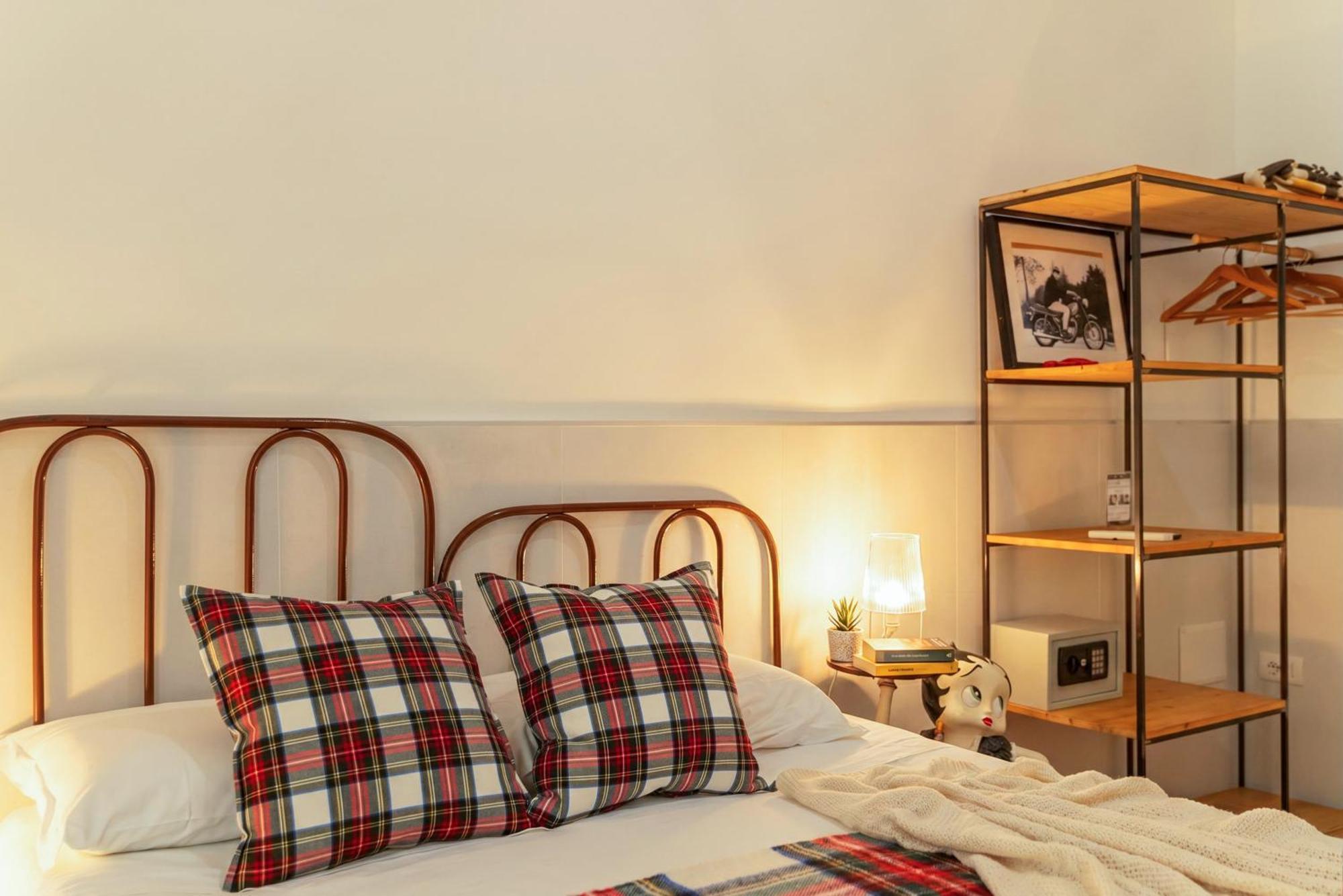 Deluxe Room with Private Bathroom