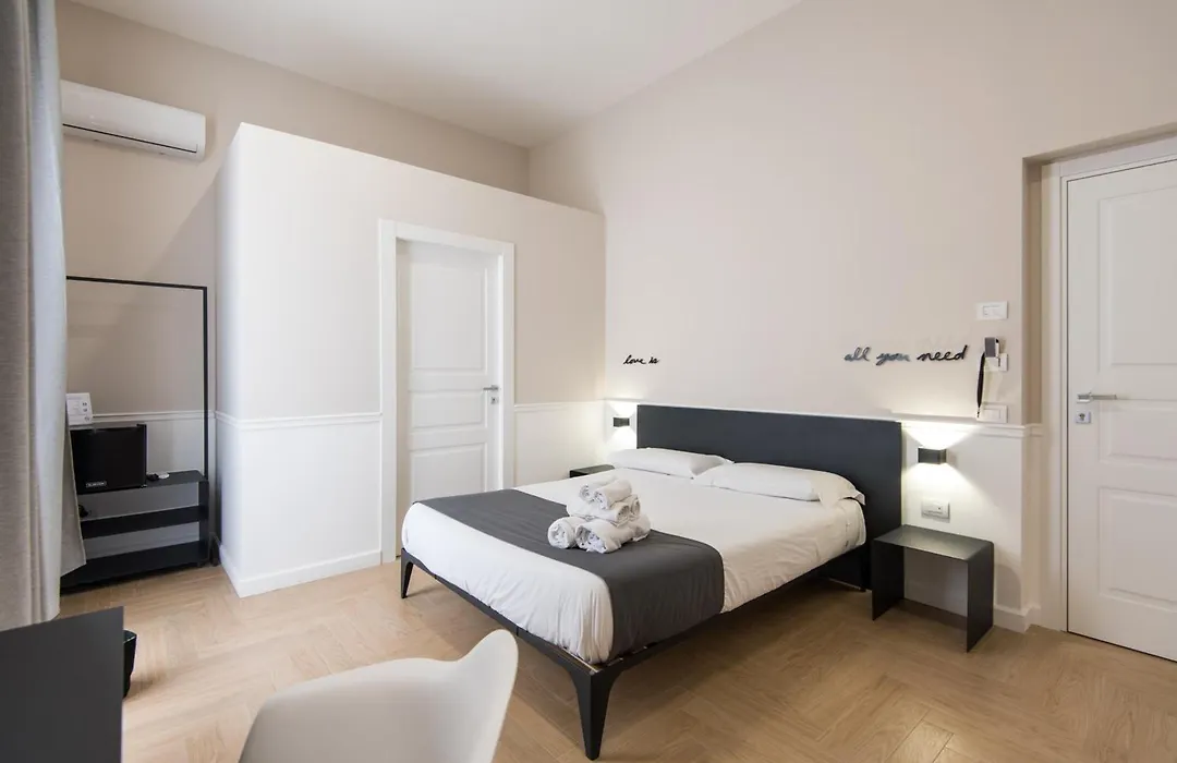Five Boutique Rooms-1