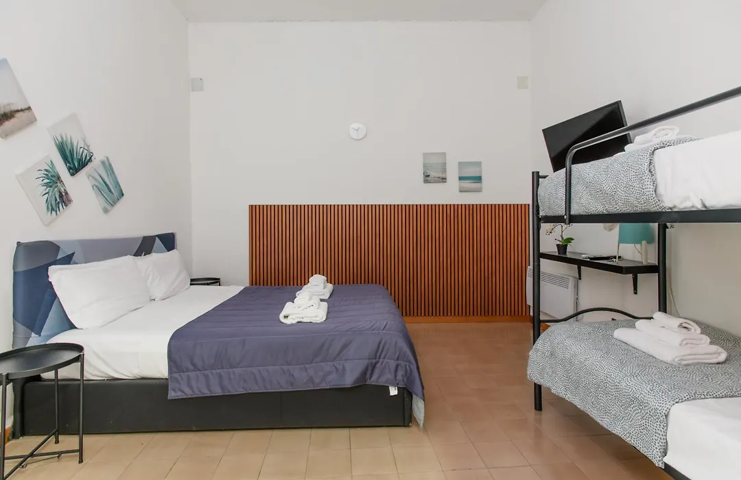Inside Chiaia Rooms-1