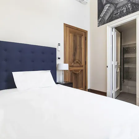 Gramsci Suites-3